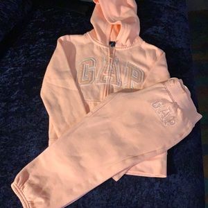 Gap Kids Girls size medium hooded sweatsuit.